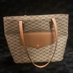 tan acorn color michael kors purse